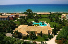  St.George's Bay Country Club & Spa  Ахарави
